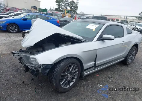 2013 Ford Mustang V6 Premium z USA, uszkodzony, nr VIN 1ZVBP8AM7D5237594